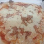 Pizza atún y cebolla